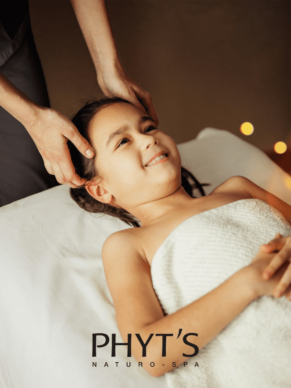 Massage relaxant pour enfant réalisé dans l’institut de beauté JM Beauté à Nantes.